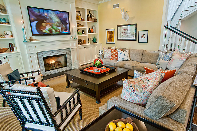 Comfortable-and-Stylish-Colorful-Home-Interiors-Living-Room-Sofa-with-Fireplace